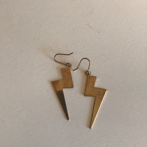 Lightening bolt dangly earring